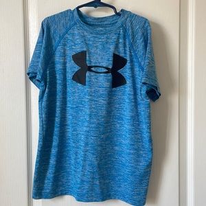 Kids underarmour breathable dry fit shirt.